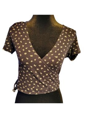 Brandy Melville wrap top black floral